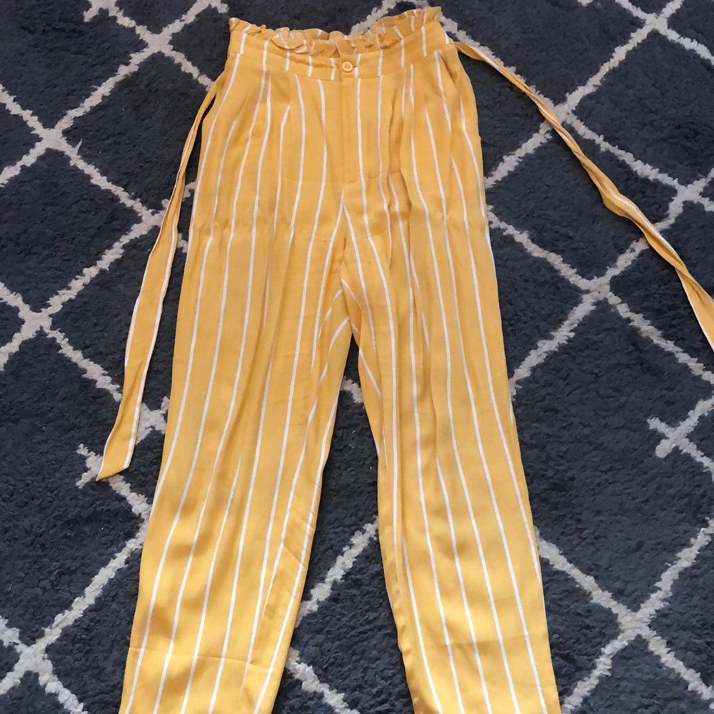 Flowey pants - Picture 2 of 3